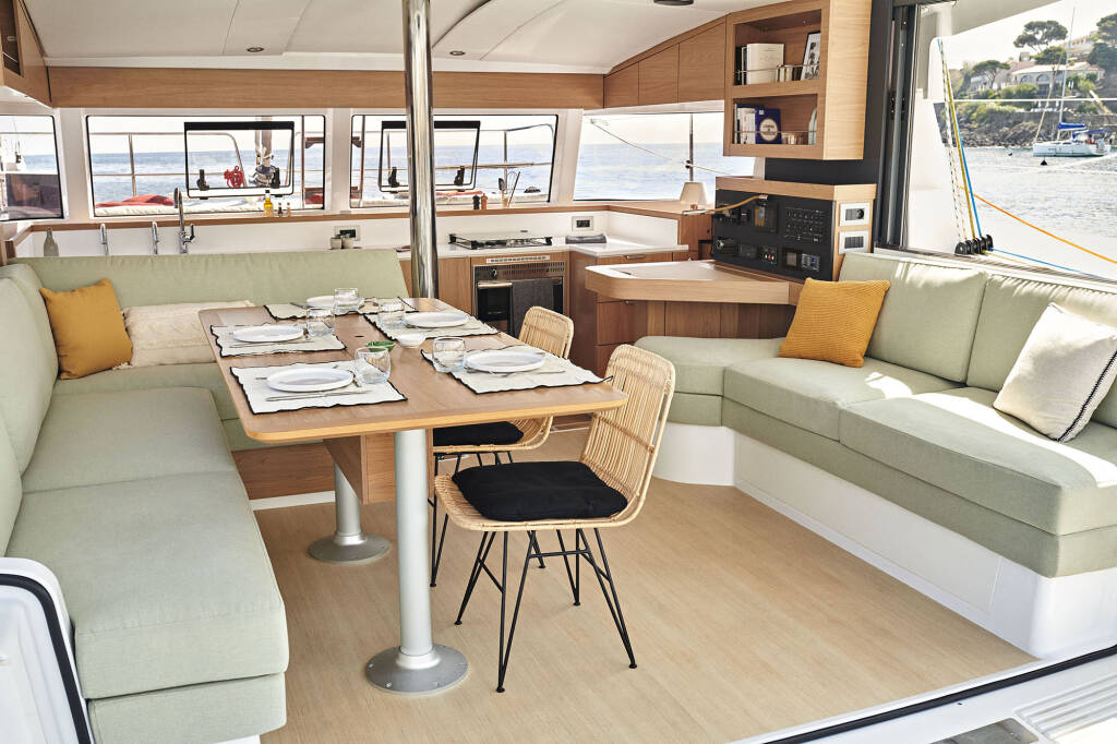 Catamaran Bali Catsmart OW Gaja