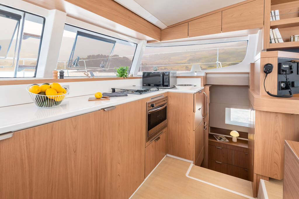 Catamaran Bali Catsmart OW Gaja
