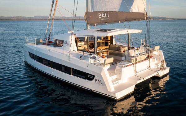 Bali Catsmart Voyager 1628/2024 Palma de Mallorca, Marina Naviera Balear