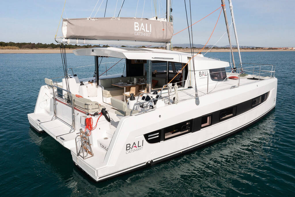 Katamaran Bali Catsmart Voyager 1628/2024