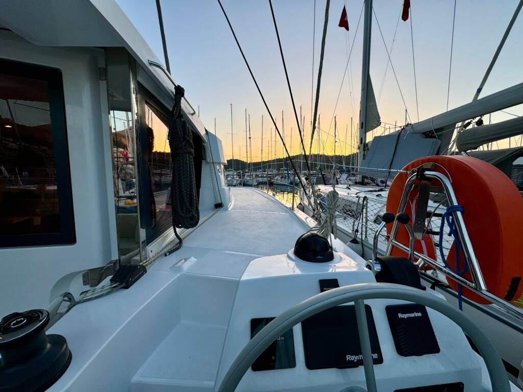 Katamaran Bali Catsmart Sail Dorado