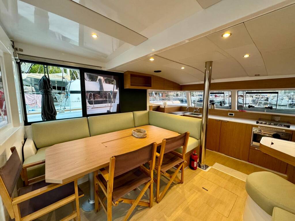 Katamaran Bali Catsmart Sail Dorado