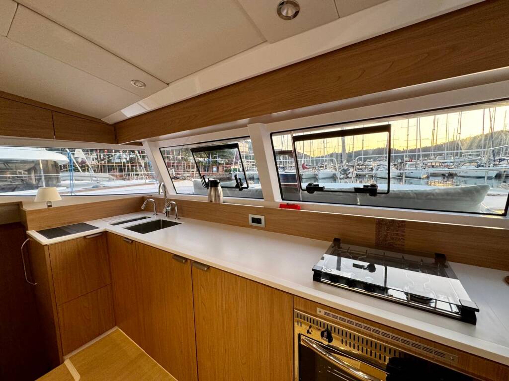 Katamaran Bali Catsmart Sail Dorado