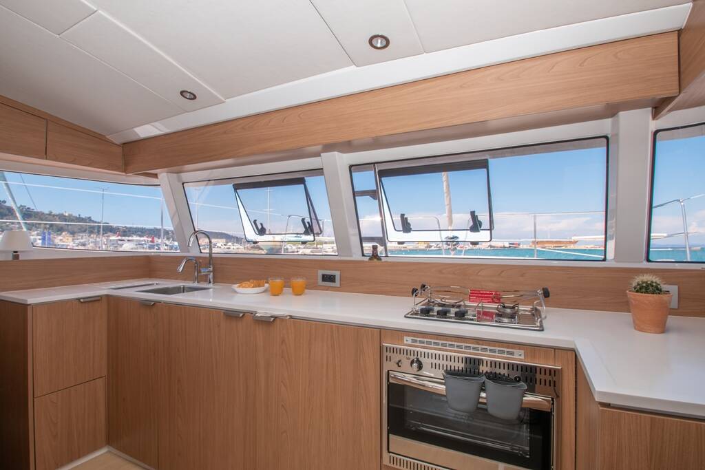 Catamaran Bali Catsmart Skiouros II