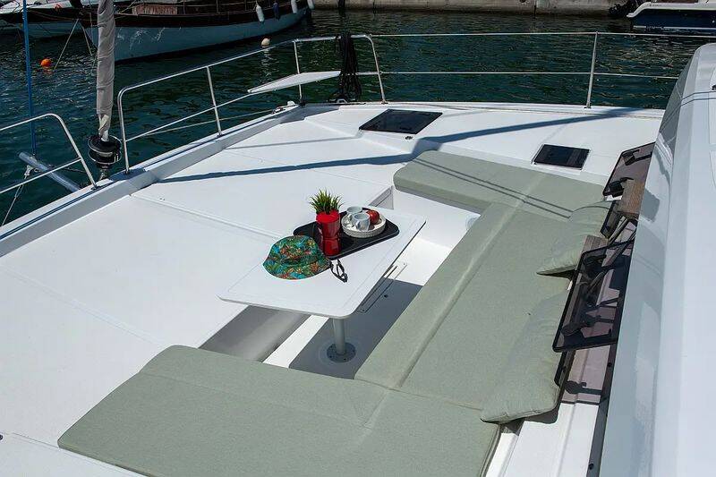 Katamaran Bali Catsmart Ela Thalasa III