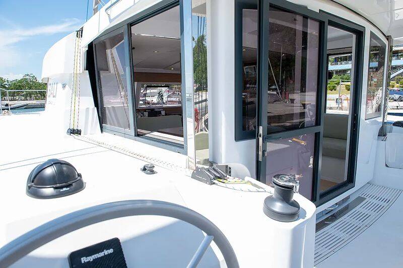 Katamaran Bali Catsmart Ela Thalasa III