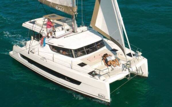 Bali Catspace OW Vegas Lefkas, D-Marin