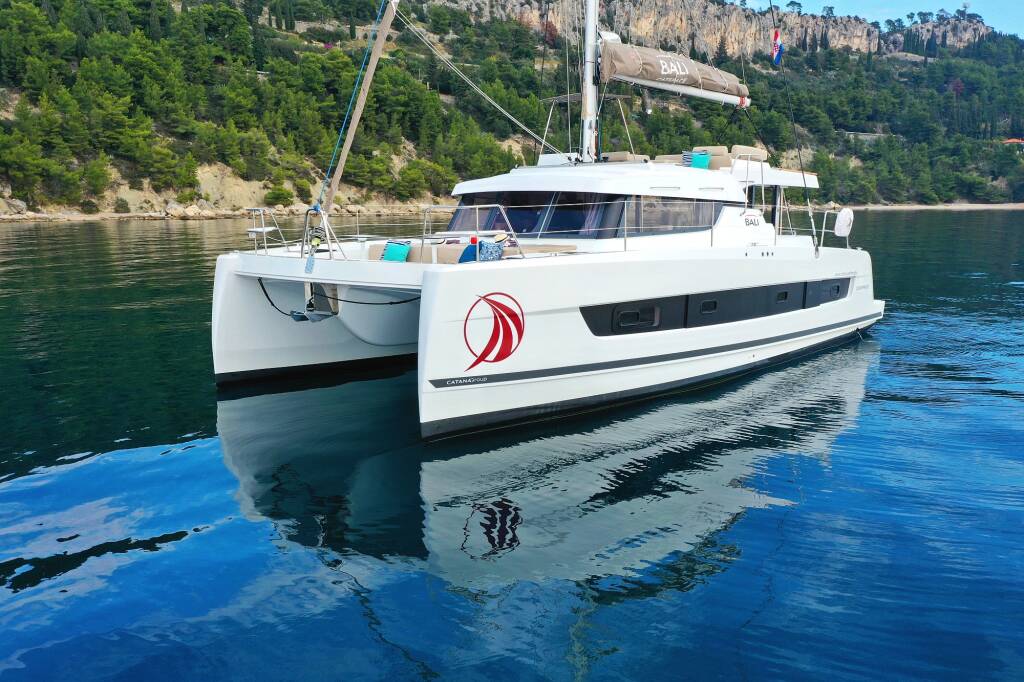 Catamaran Bali Catspace Salty Dragon