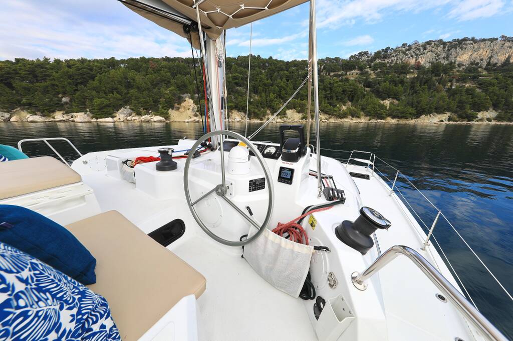 Catamaran Bali Catspace Salty Dragon