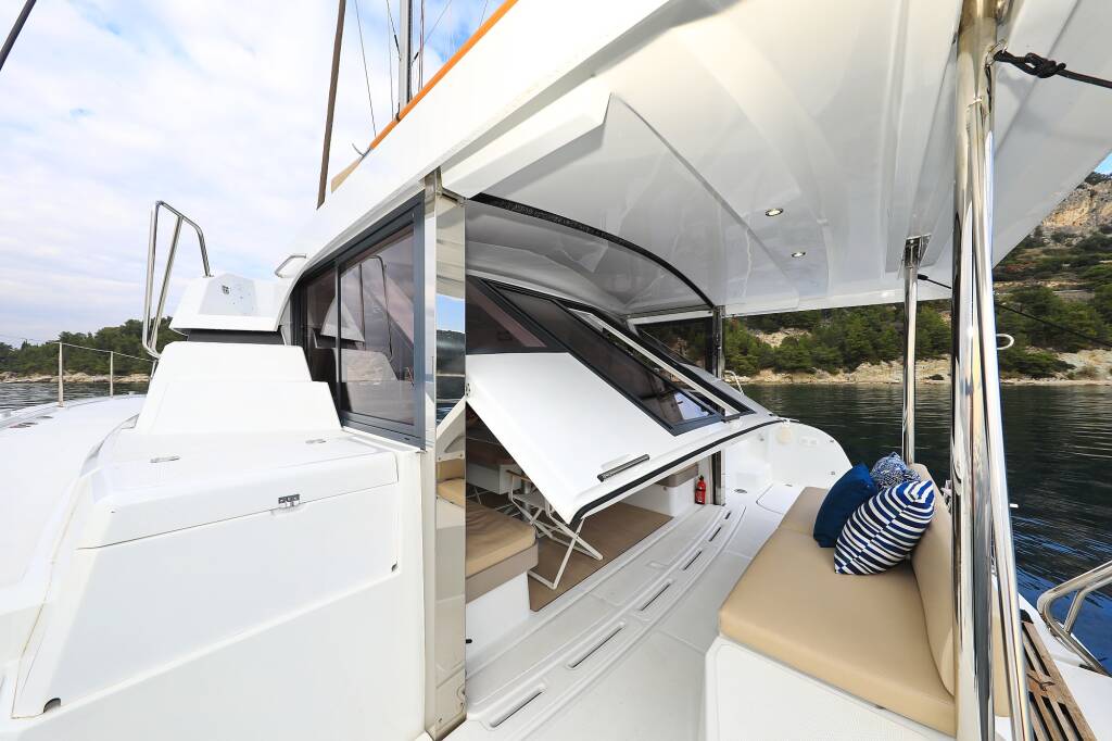 Catamaran Bali Catspace Salty Dragon