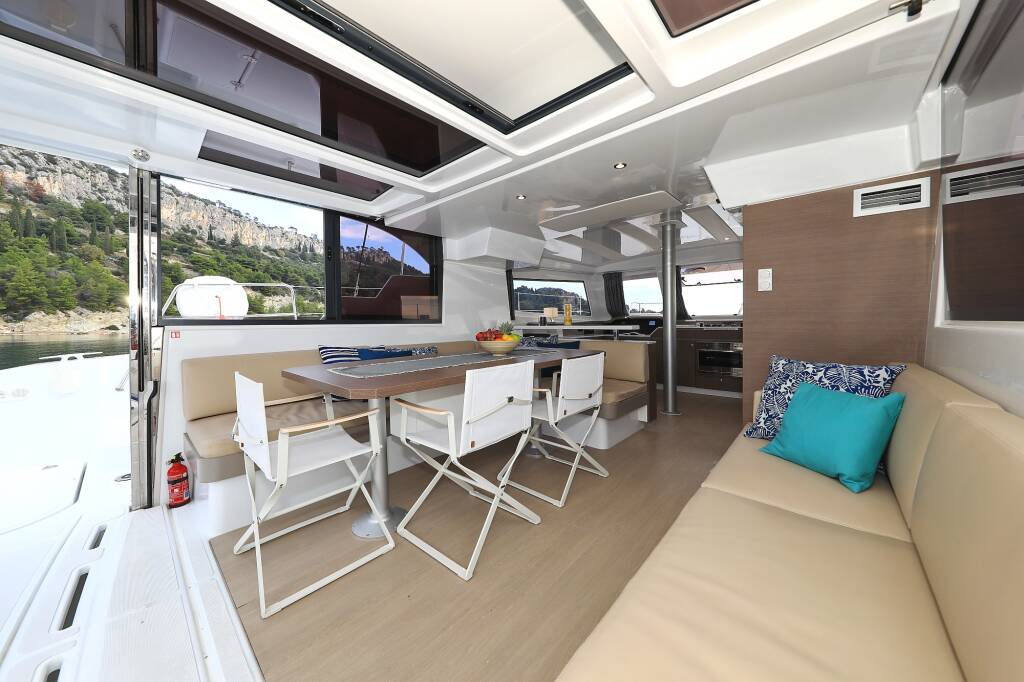 Catamaran Bali Catspace Salty Dragon