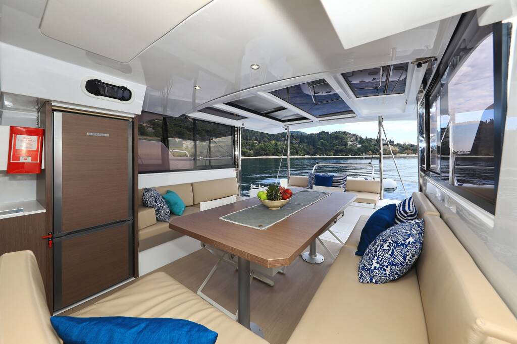 Catamaran Bali Catspace Salty Dragon