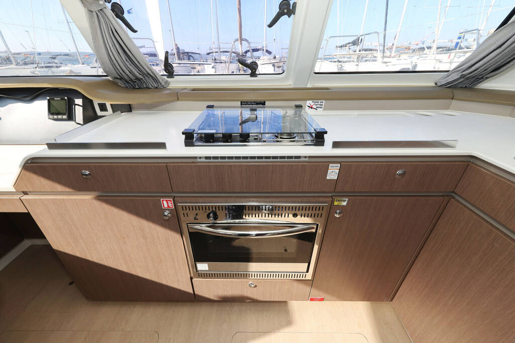 Catamaran Bali Catspace Dragonfly