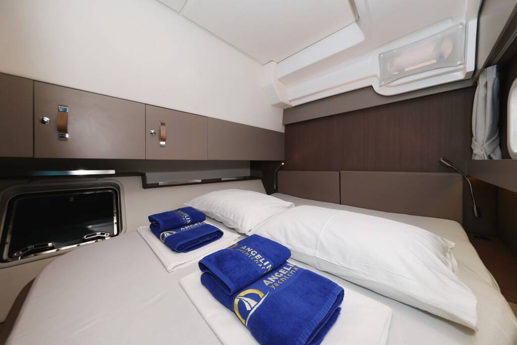 Catamaran Bali Catspace Queen Bee