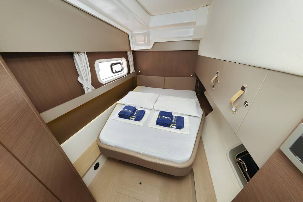 Catamaran Bali Catspace Queen Bee