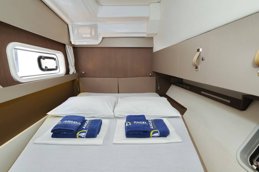 Catamaran Bali Catspace Queen Bee