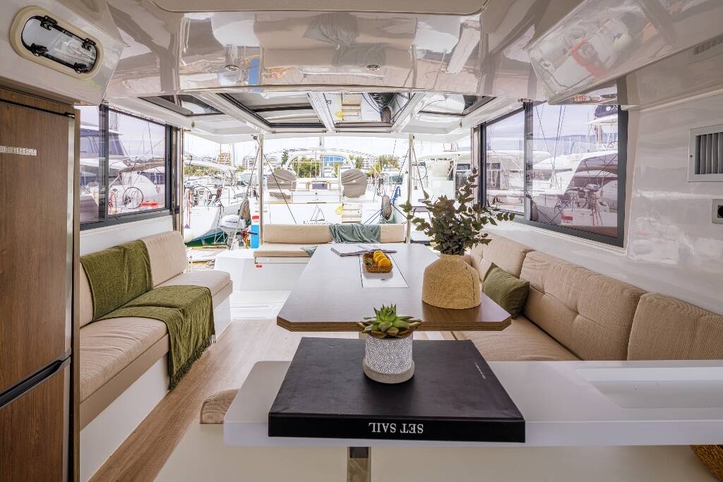 Katamaran Bali Catspace Sole Mio