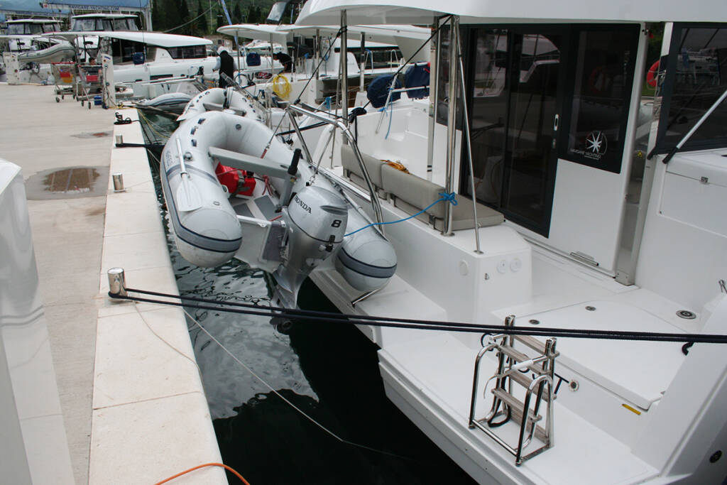 Catamaran Bali Catspace Ghost