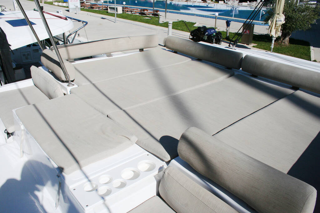 Catamaran Bali Catspace Ghost