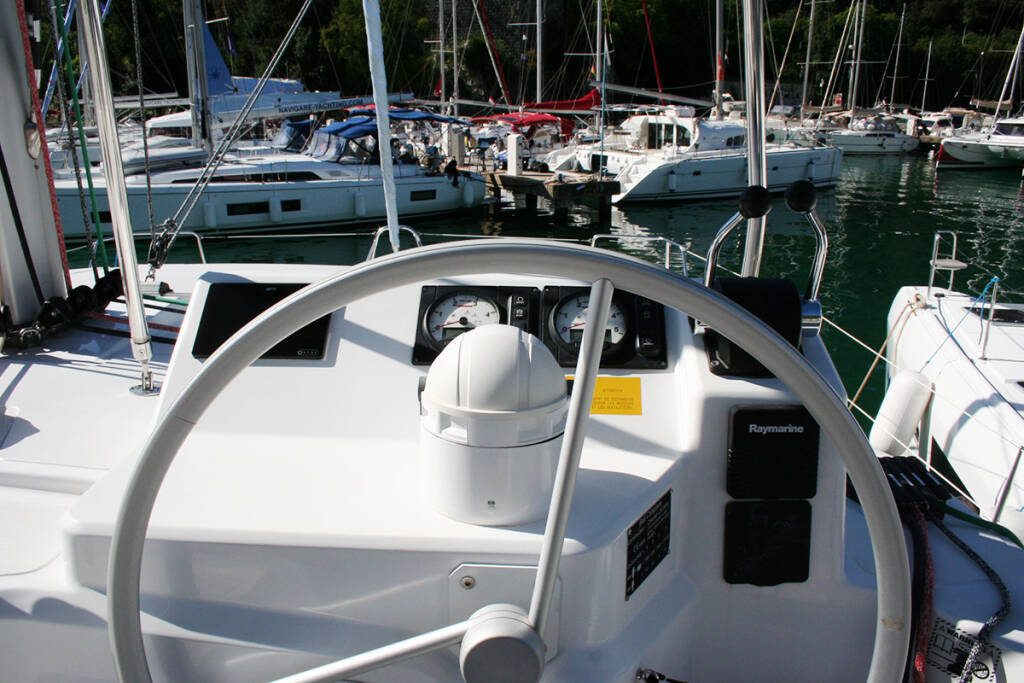 Catamaran Bali Catspace Ghost