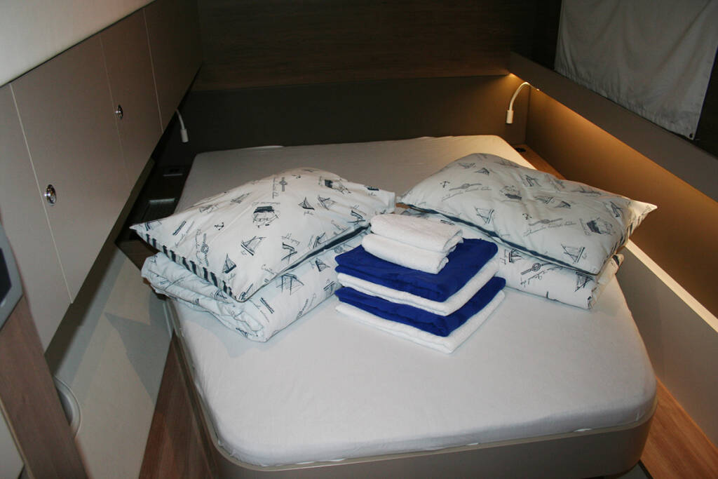 Catamaran Bali Catspace Ghost