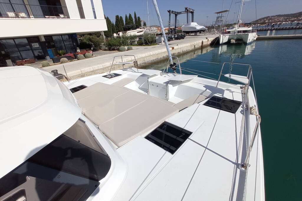 Catamaran Bali Catspace Sailin