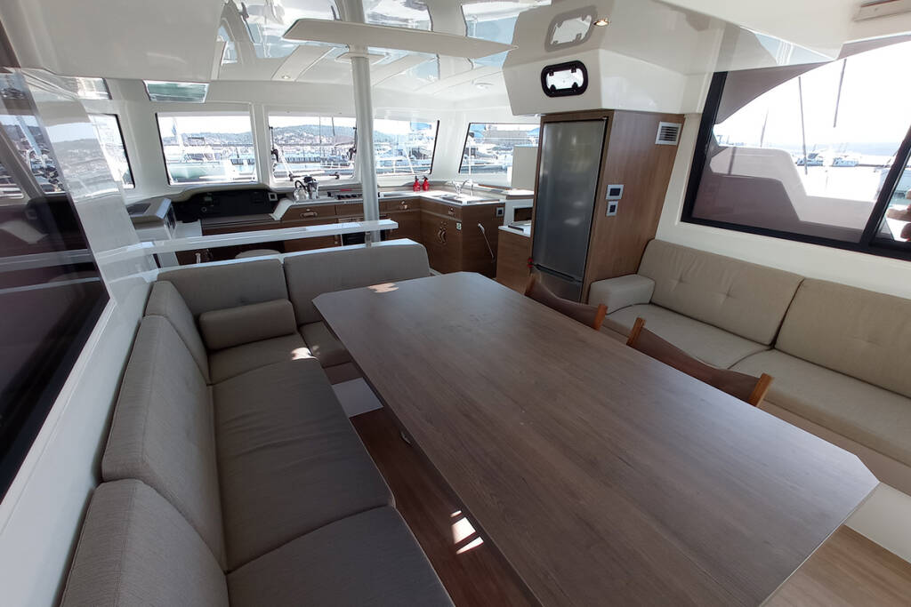 Catamaran Bali Catspace Sailin