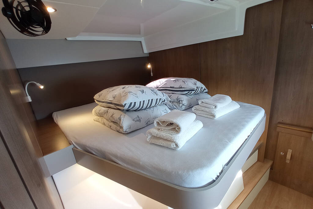 Catamaran Bali Catspace Sailin