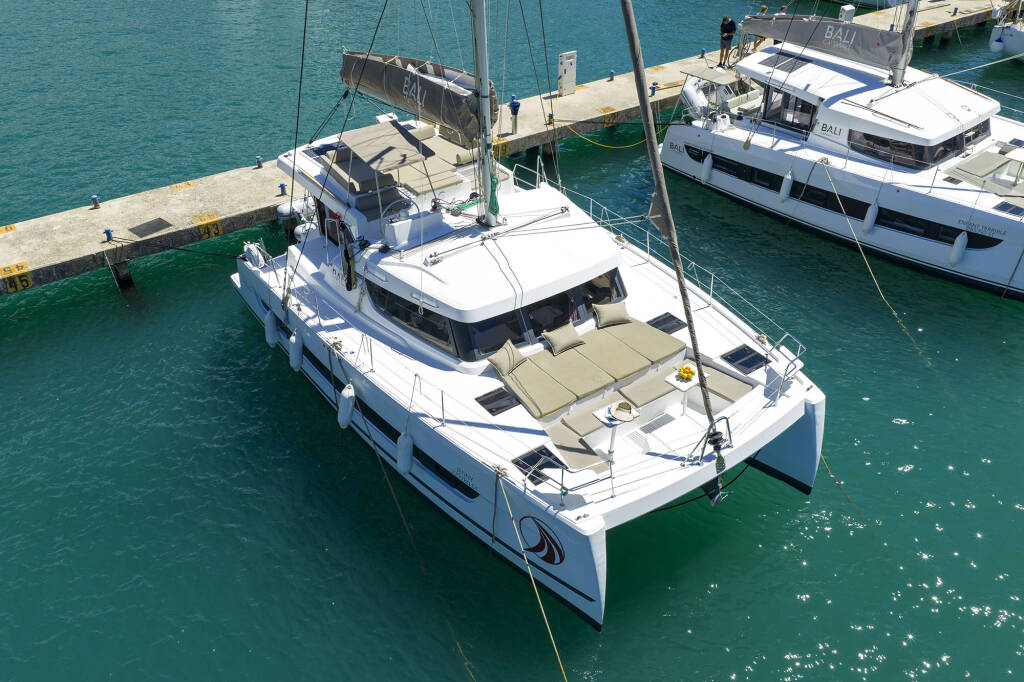 Katamaran Bali Catspace 