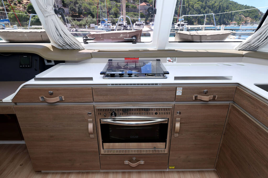 Katamaran Bali Catspace 