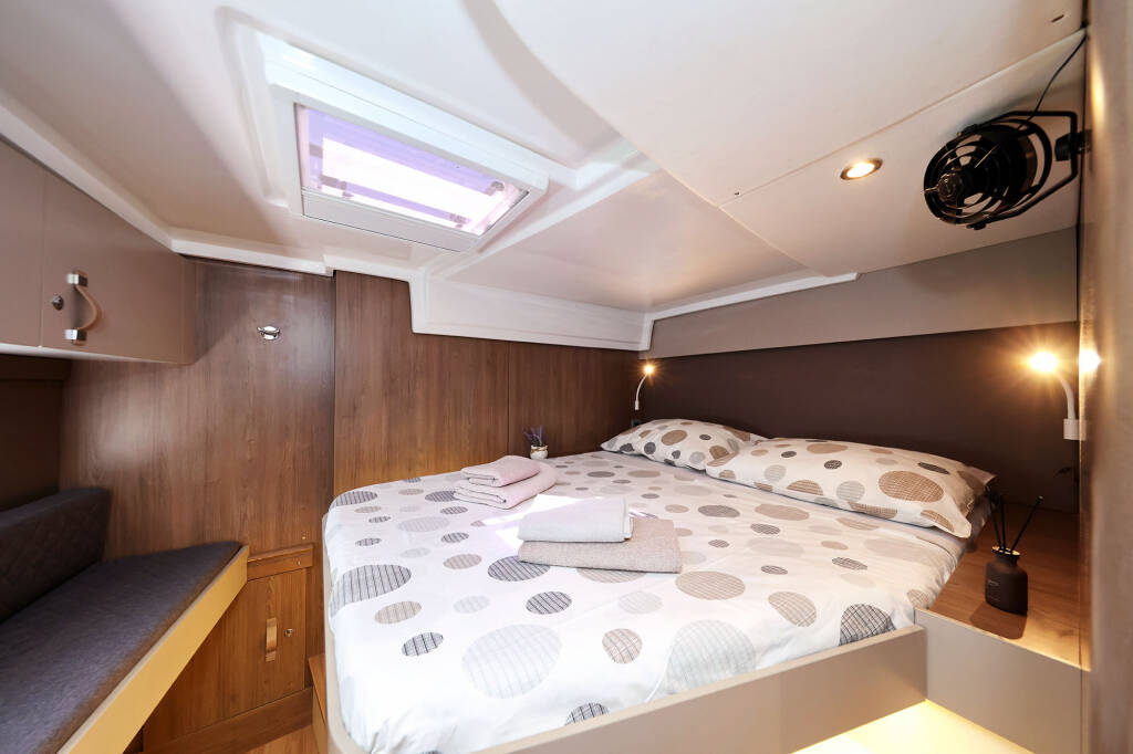 Katamaran Bali Catspace 