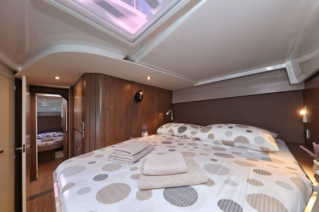 Katamaran Bali Catspace 