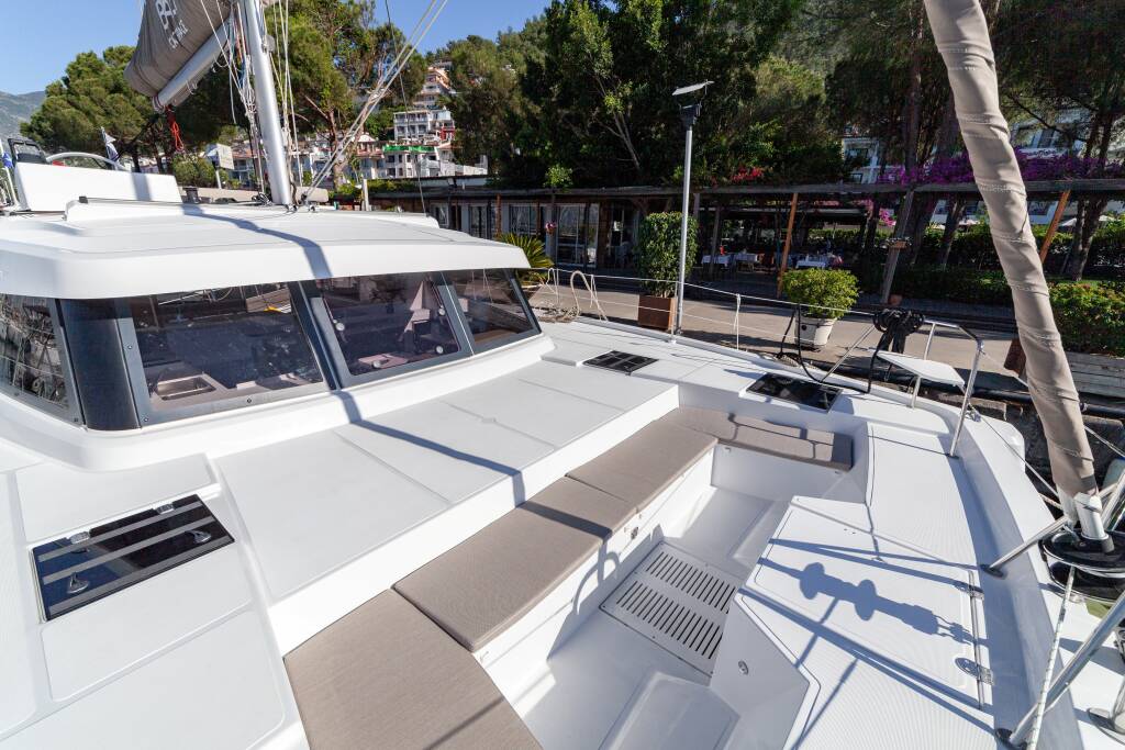 Katamaran Bali Catspace Sail Solaris