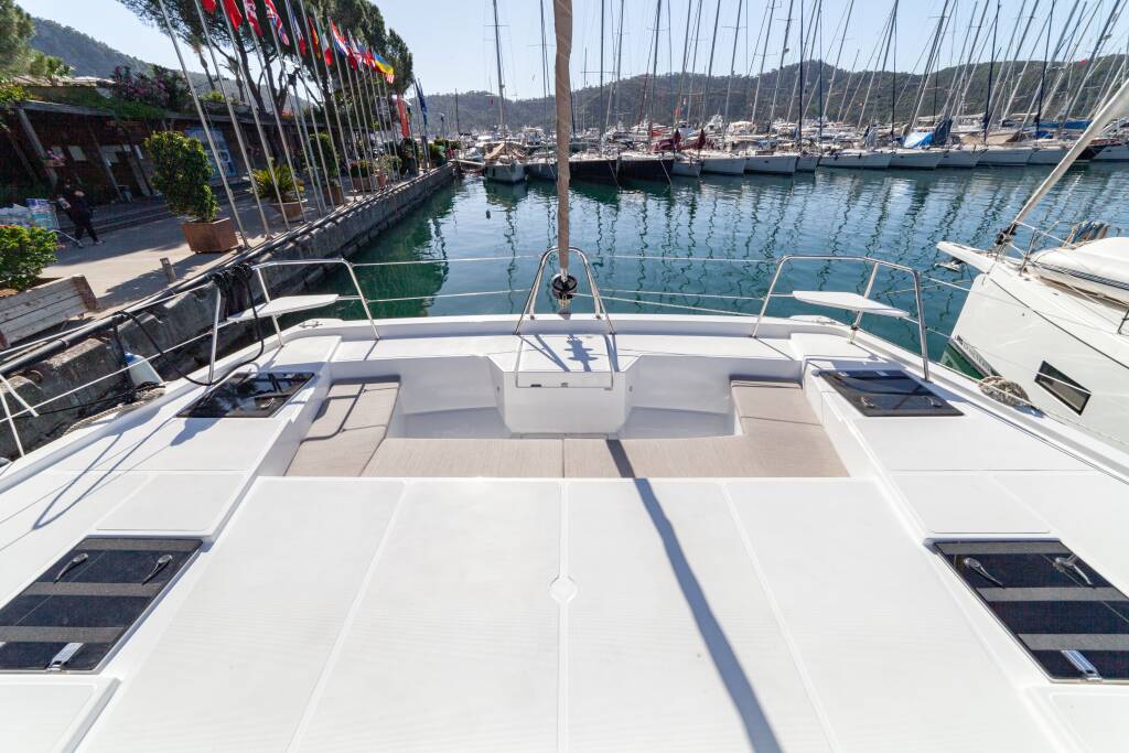 Katamaran Bali Catspace Sail Solaris