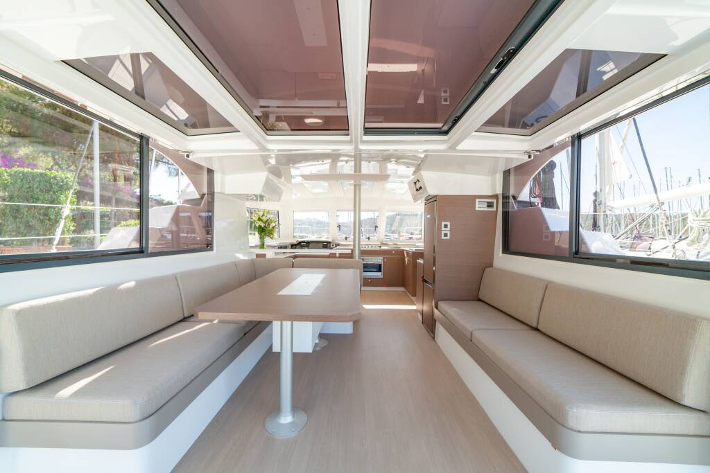 Katamaran Bali Catspace Sail Solaris