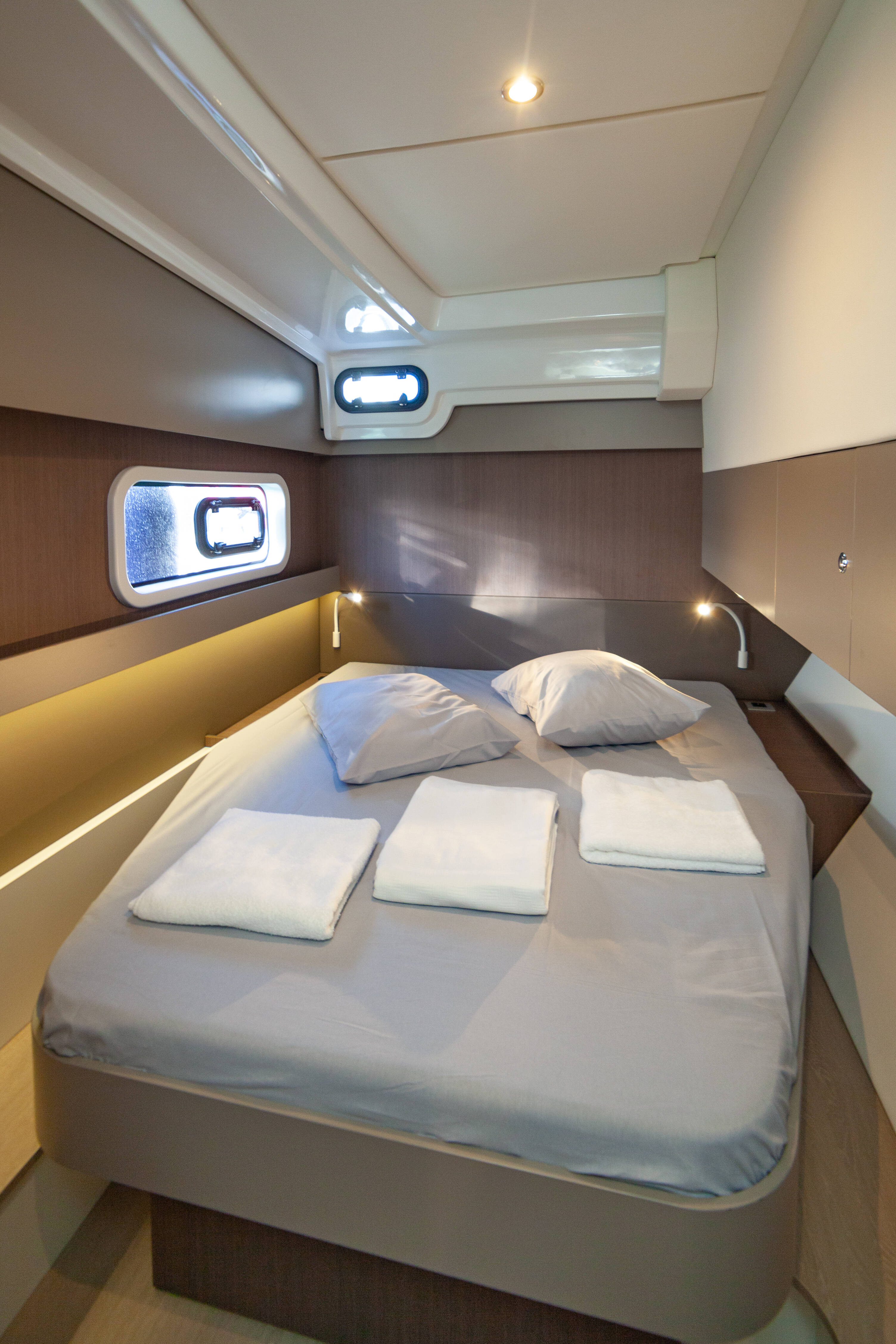 Katamaran Bali Catspace Sail Solaris