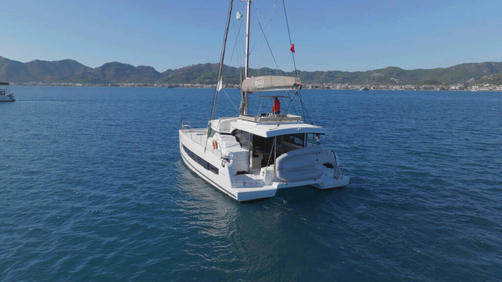 Catamaran Bali Catspace Ediba Aries