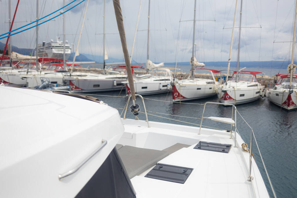 Catamaran Bali Catspace Maya Bay 4