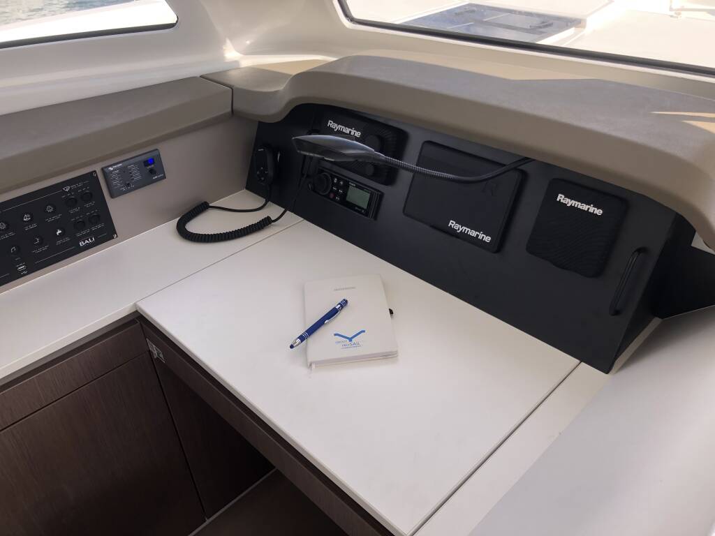 Catamaran Bali Catspace Hagrid