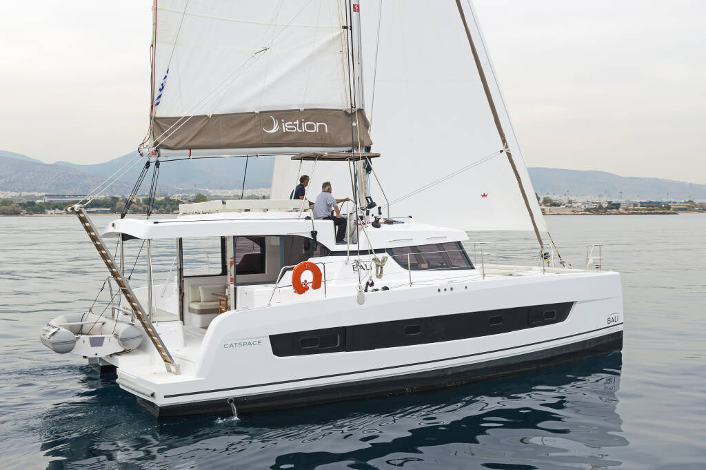 Catamaran Bali Catspace Waterlily