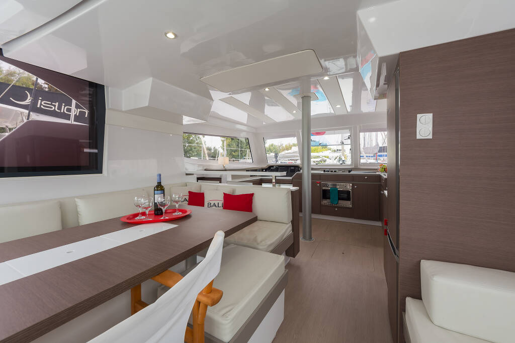 Catamaran Bali Catspace Waterlily