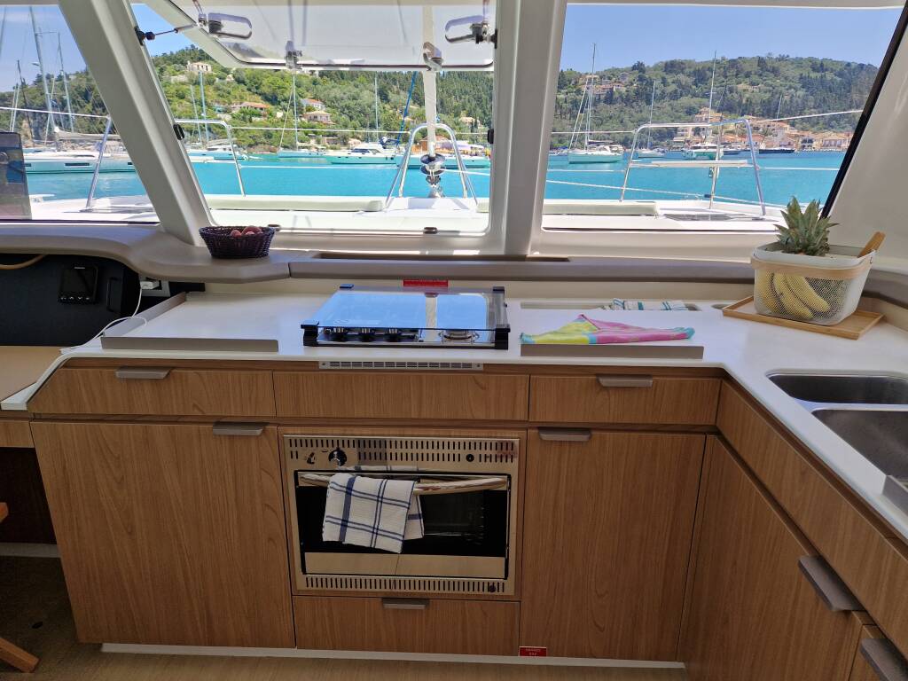 Catamaran Bali Catspace Selene