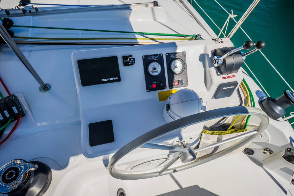 Catamaran Bali Catspace Eternity Now