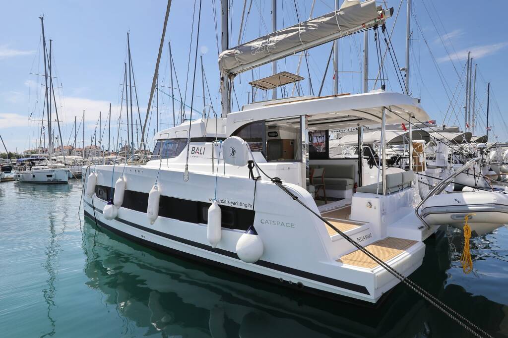 Catamaran Bali Catspace Bella Mare