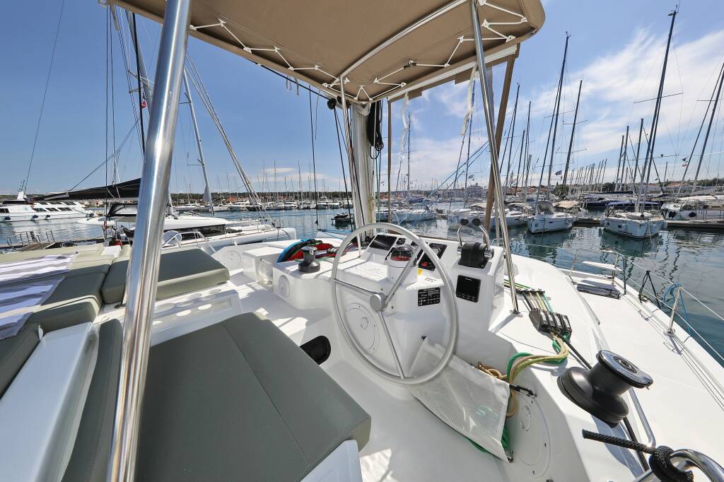 Catamaran Bali Catspace Bella Mare