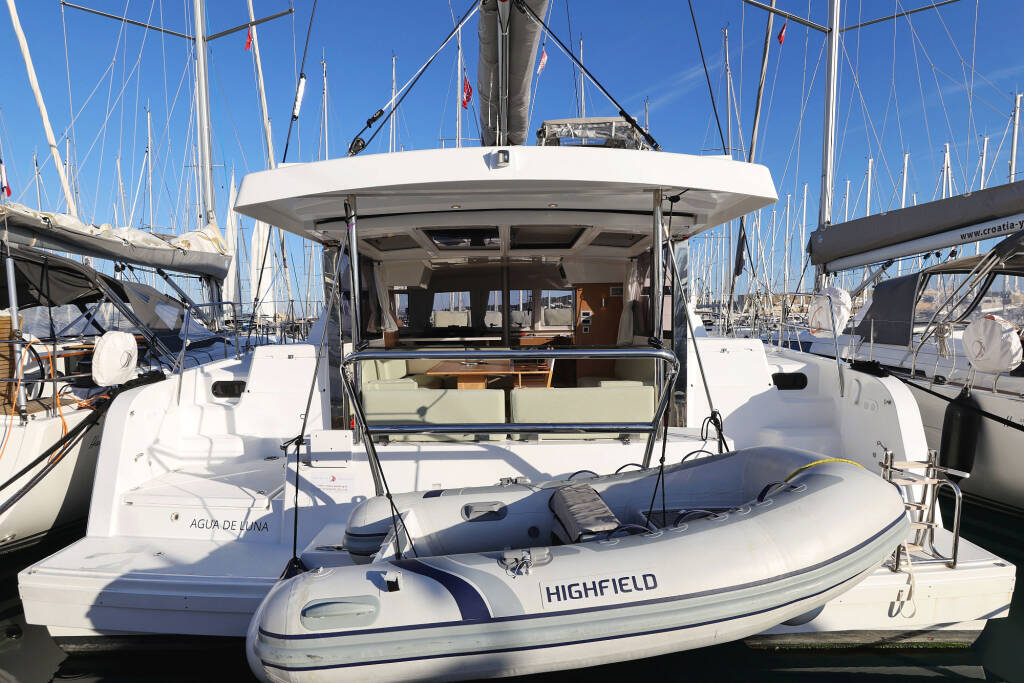 Catamaran Bali Catspace Agua De Luna