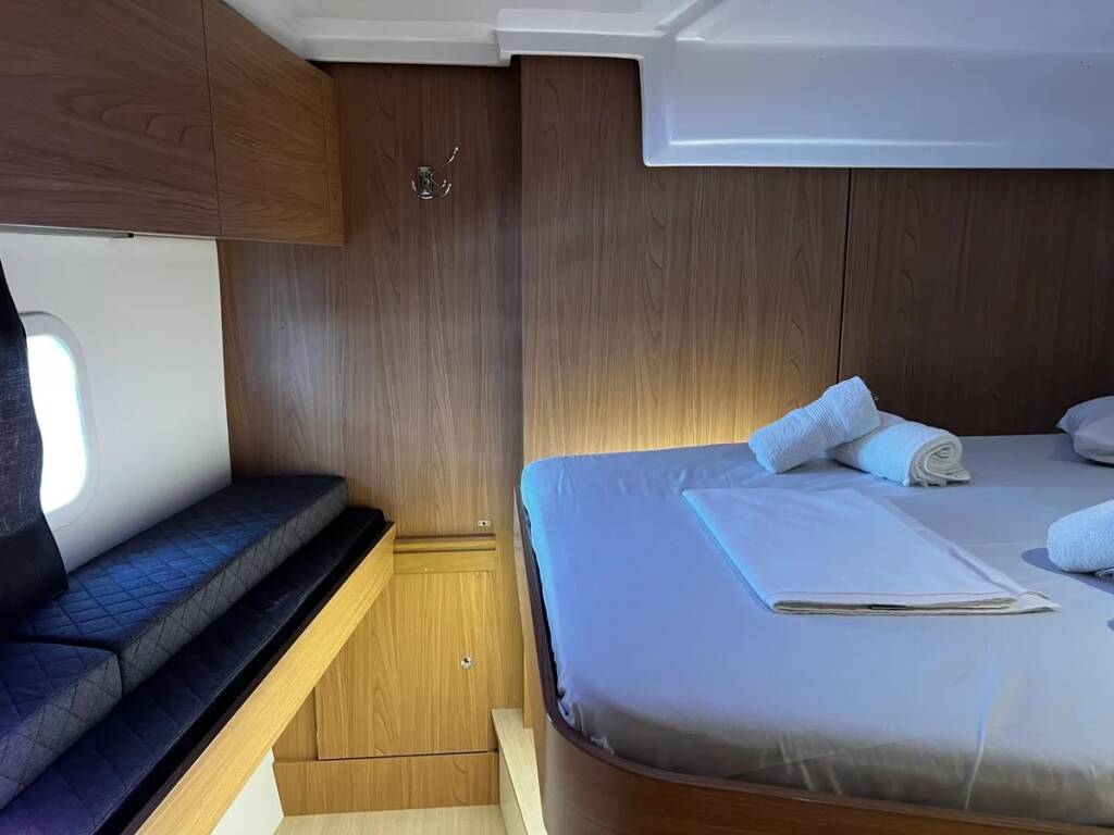 Katamaran Bali Catspace Kos 40