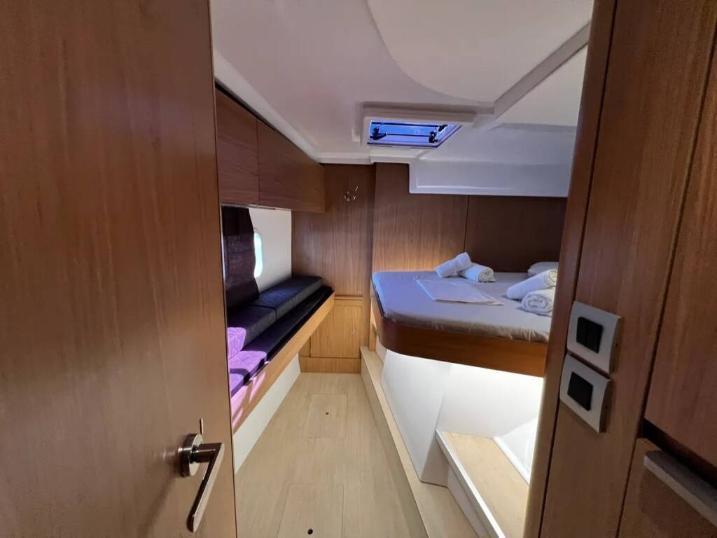 Katamaran Bali Catspace Kos 40