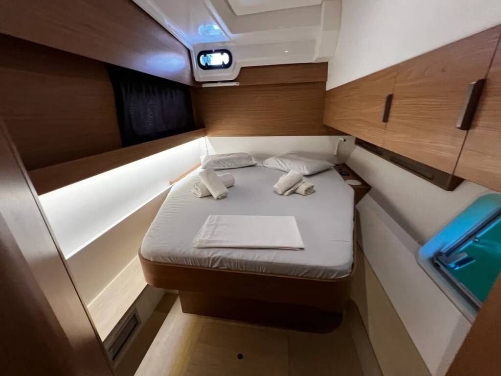 Katamaran Bali Catspace Kos 40