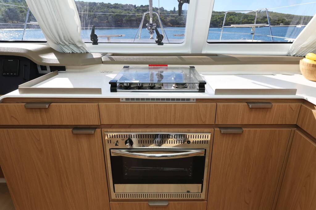 Katamaran Bali Catspace Rolling Stone